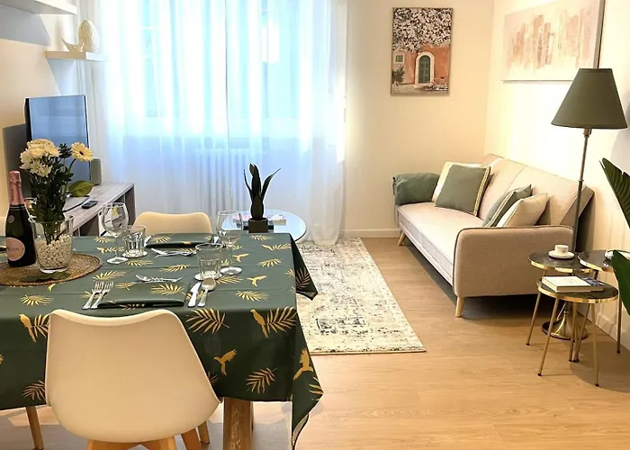 Daire Mico Elegante E Raffinato Trilocale *