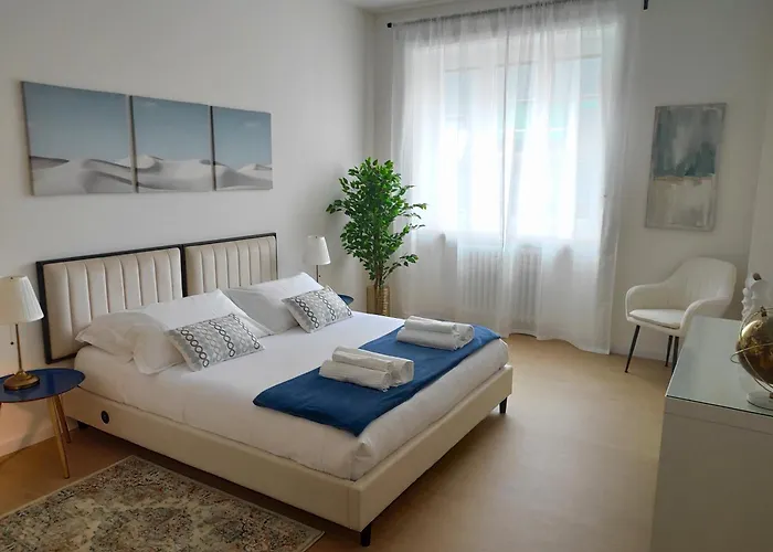 Mico Elegante E Raffinato Trilocale Daire
